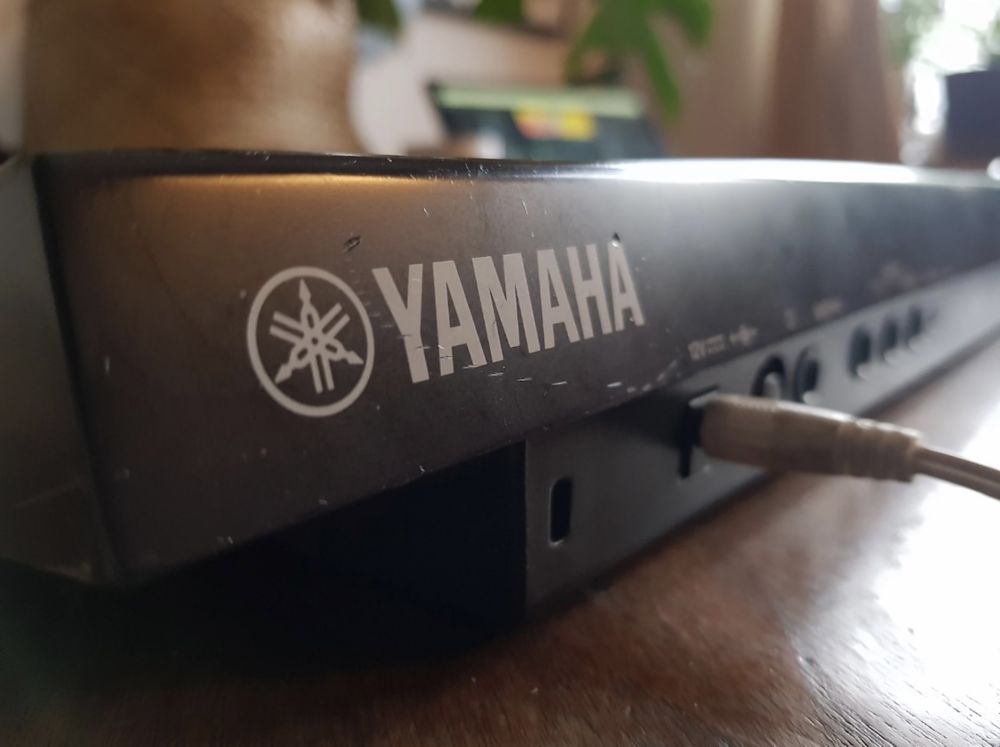 Yamaha Reface dx syntezator klawisze