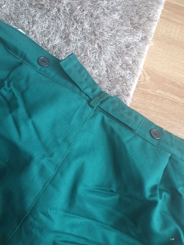 Spodnie zielone, drelich, 2 kieszenie, r . XL, nowe