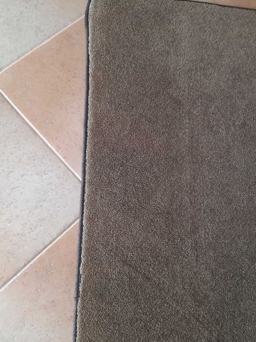 Carpete de sala cor chocolate