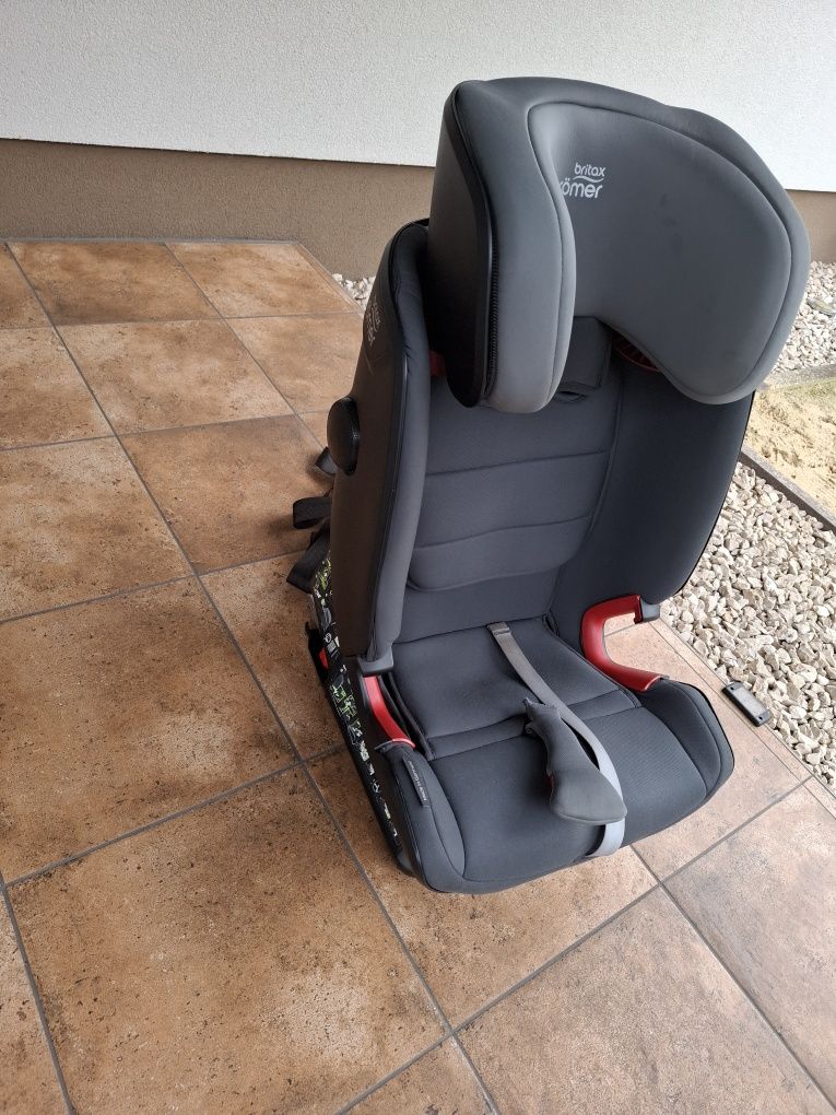 Britax advansafix 4R