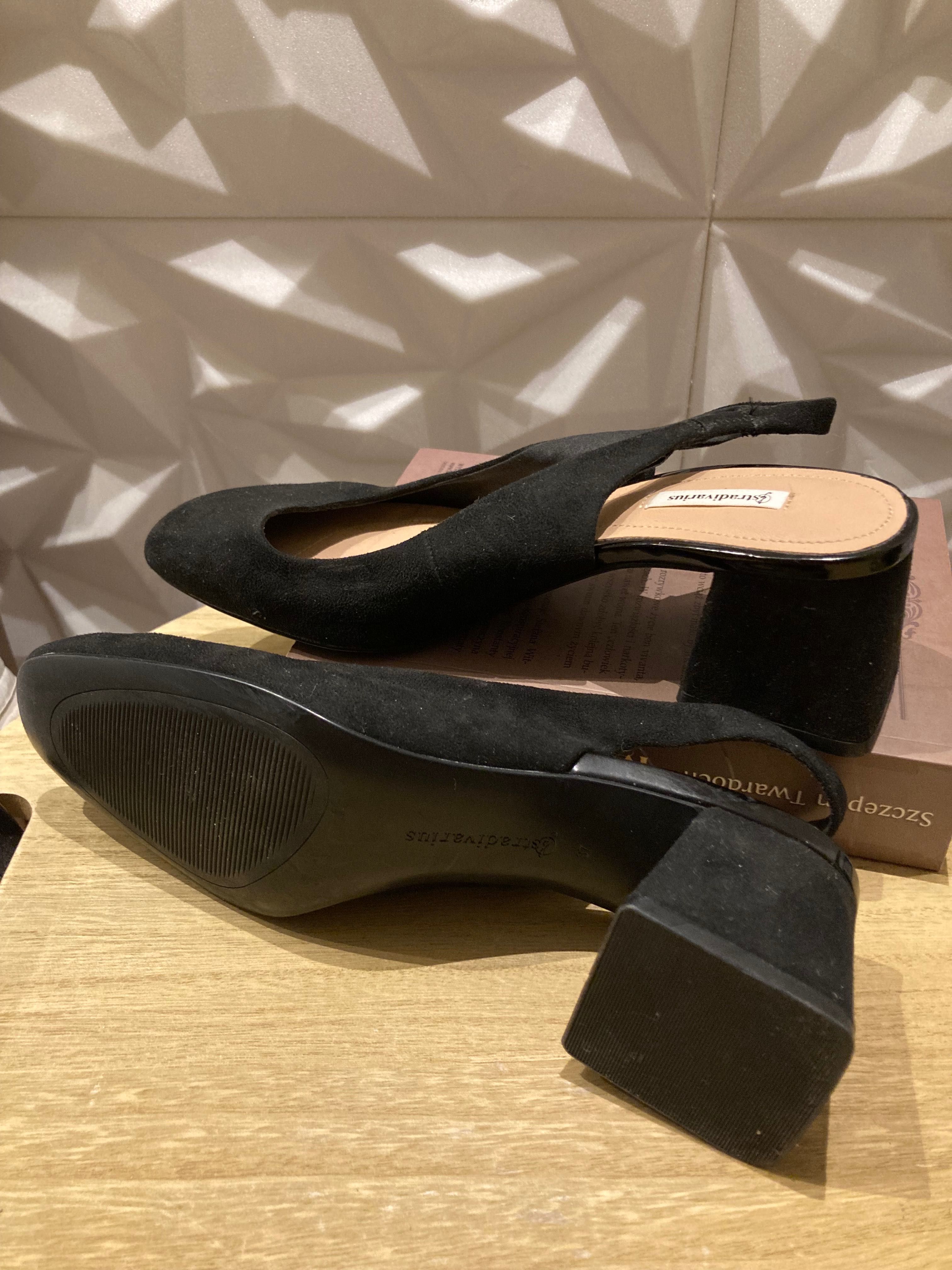 Stradivarius czarne buty na grubym obcasie 37