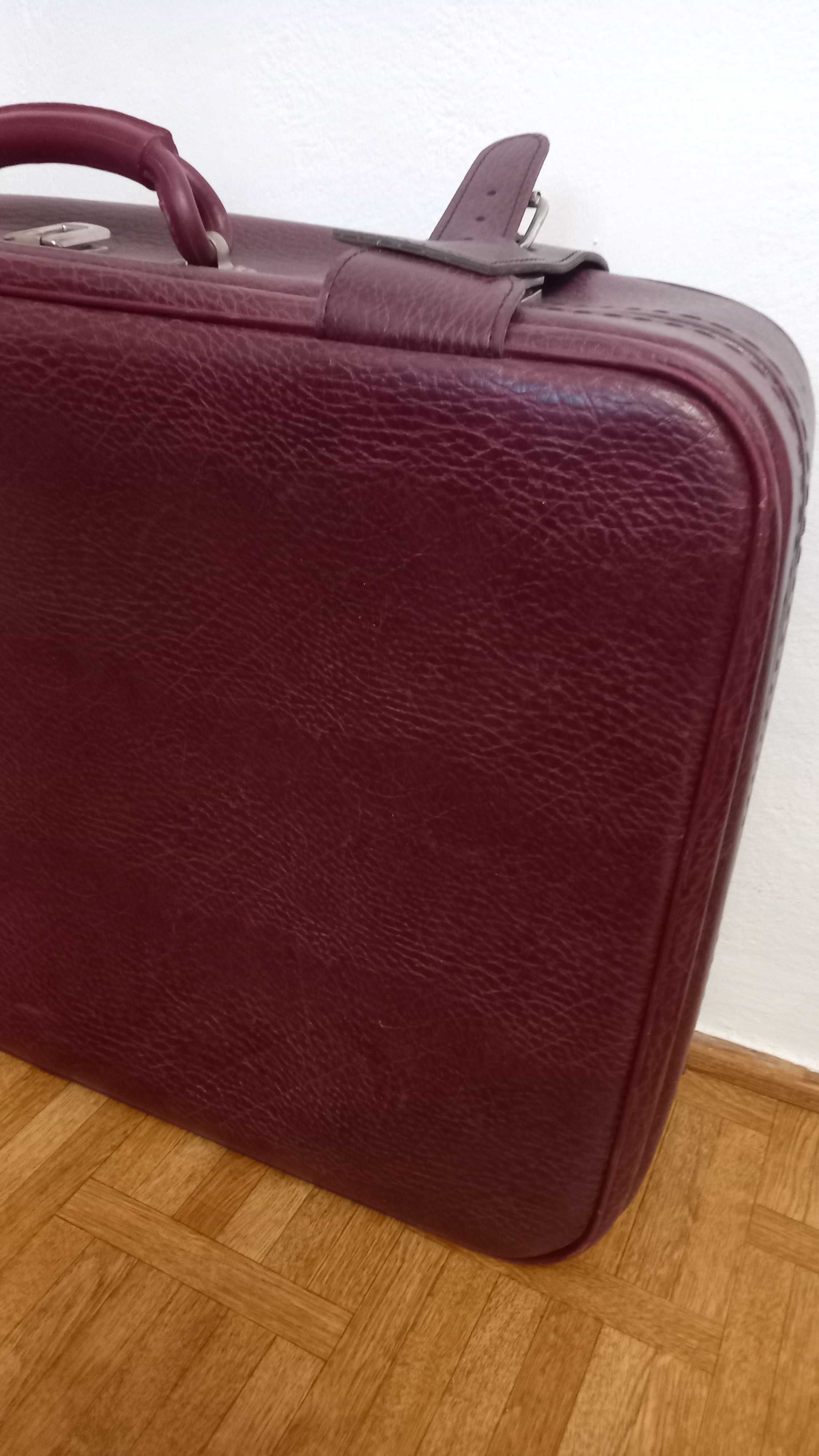 duża skórzana brązowa walizka PRL retro oldschool vintage