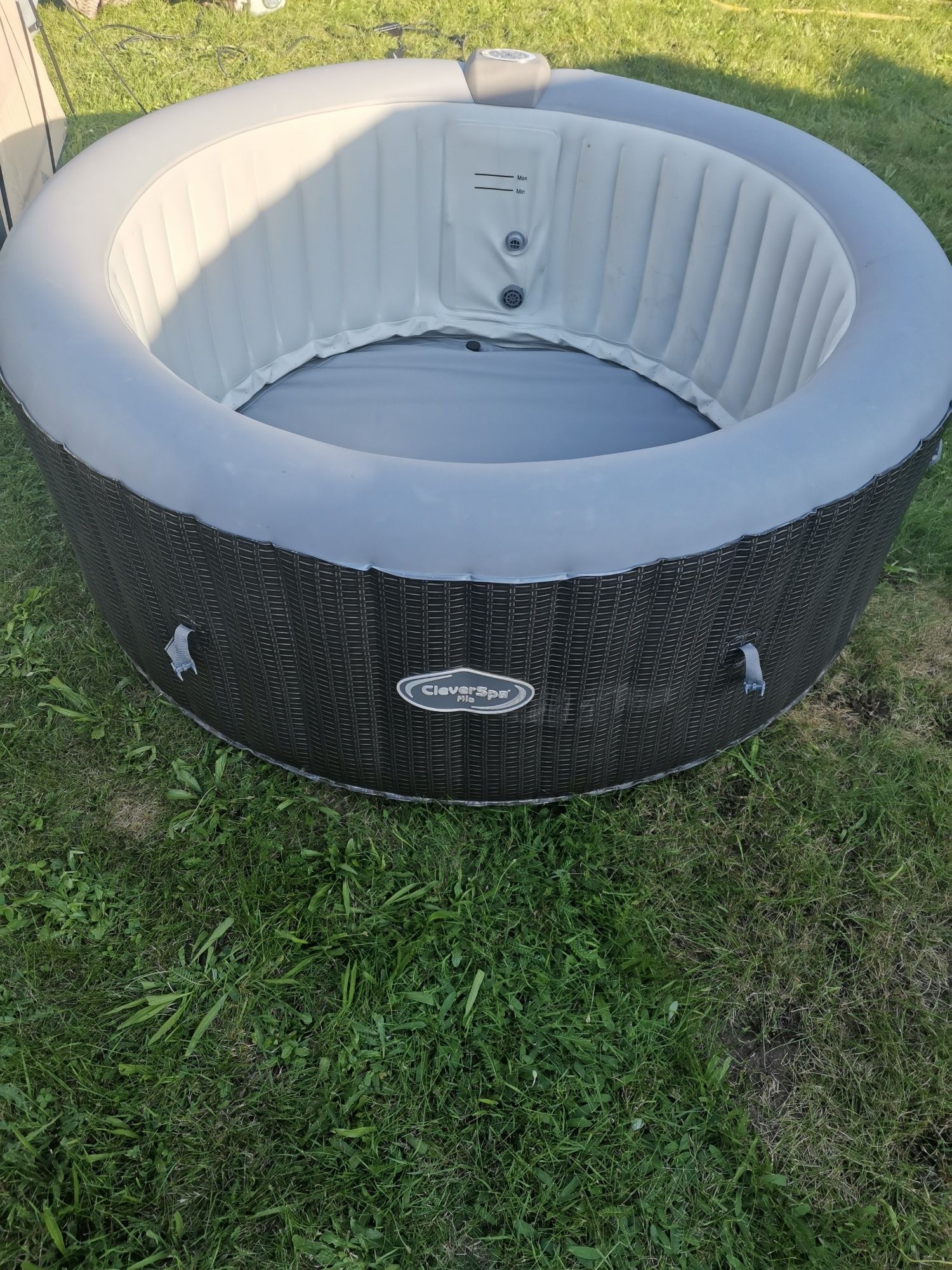 Jacuzzi ogrodowe CleverSpa Mia jak Nowe