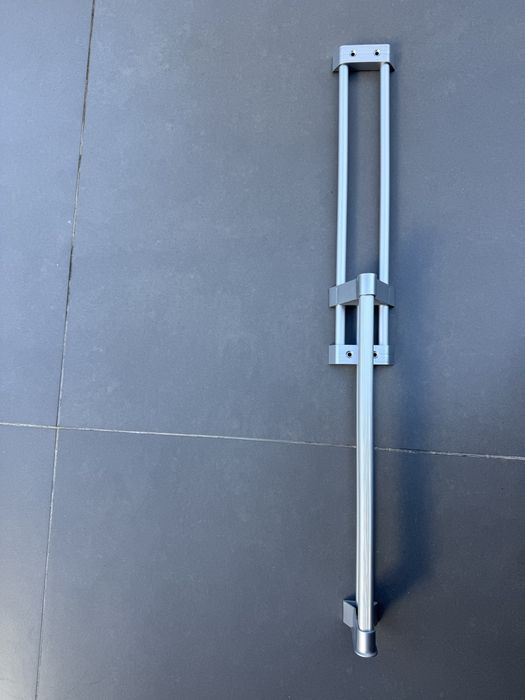 Varão Frontal Extensível