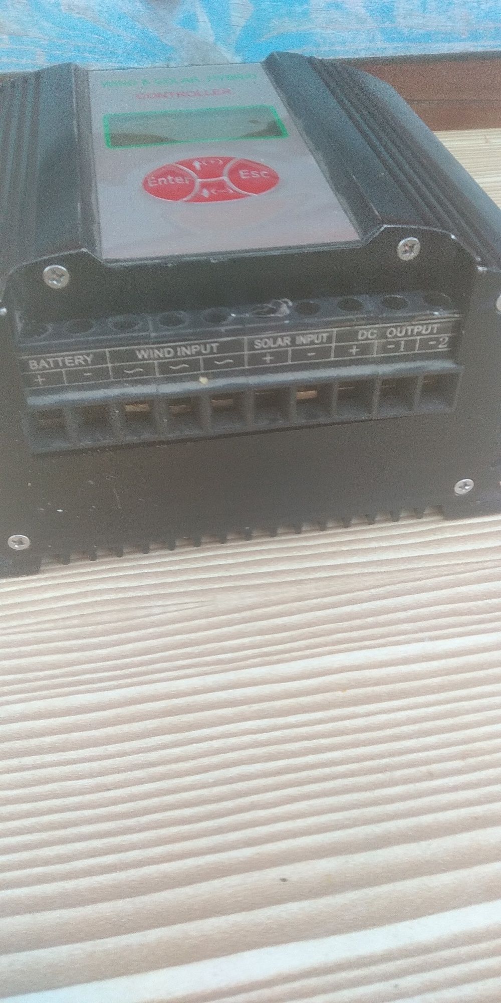Контролер гібридний, сонце-вітер 12/24v 600w.