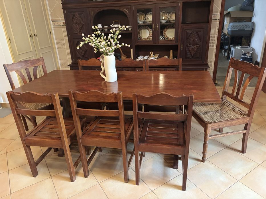 Mesa de 8 lugares a venda