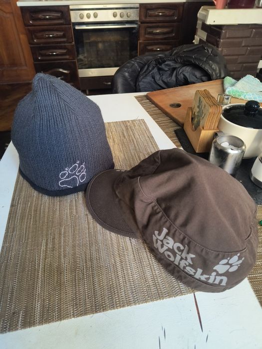 JACK WOLFSKIN шапка зимова і бейсболка розмір L