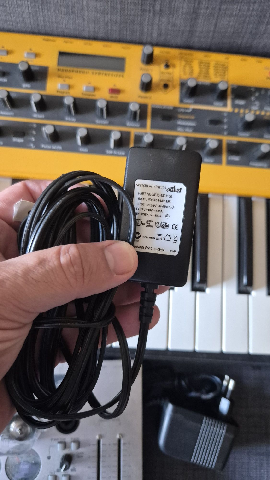 Sintetizador Analógico Dave Smith Mopho Keyboard