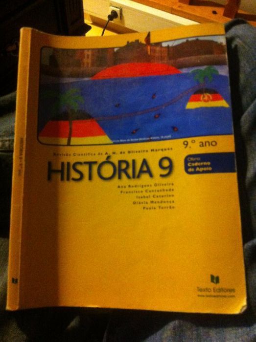 Vendo livro de História 9 ano