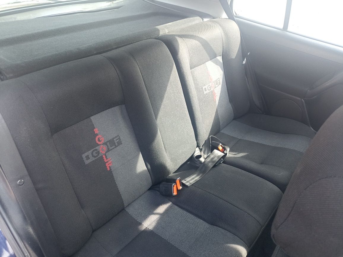 Vendo VW golf 3 AFN 110cv travão de disco as 4 rodas,Ac,teto abrir.