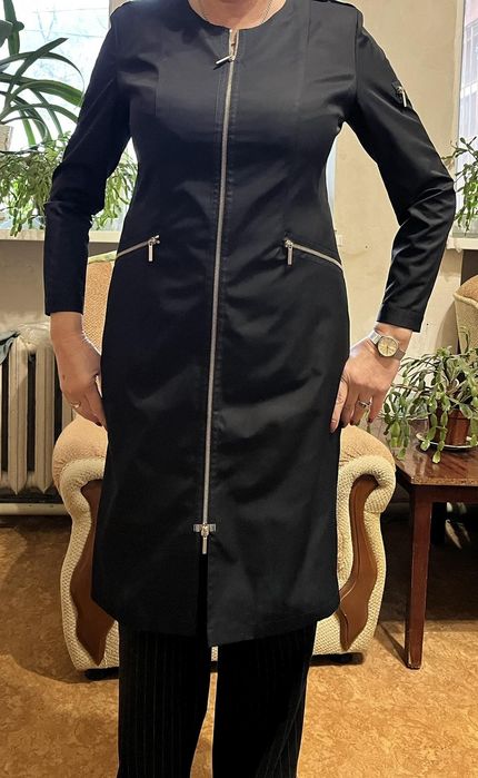 Стильное платье-плащ,сезон весна-осень