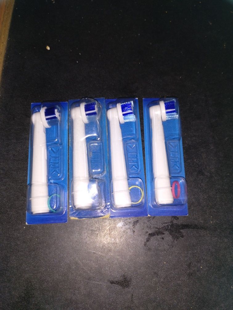 4 Oral B cepillo