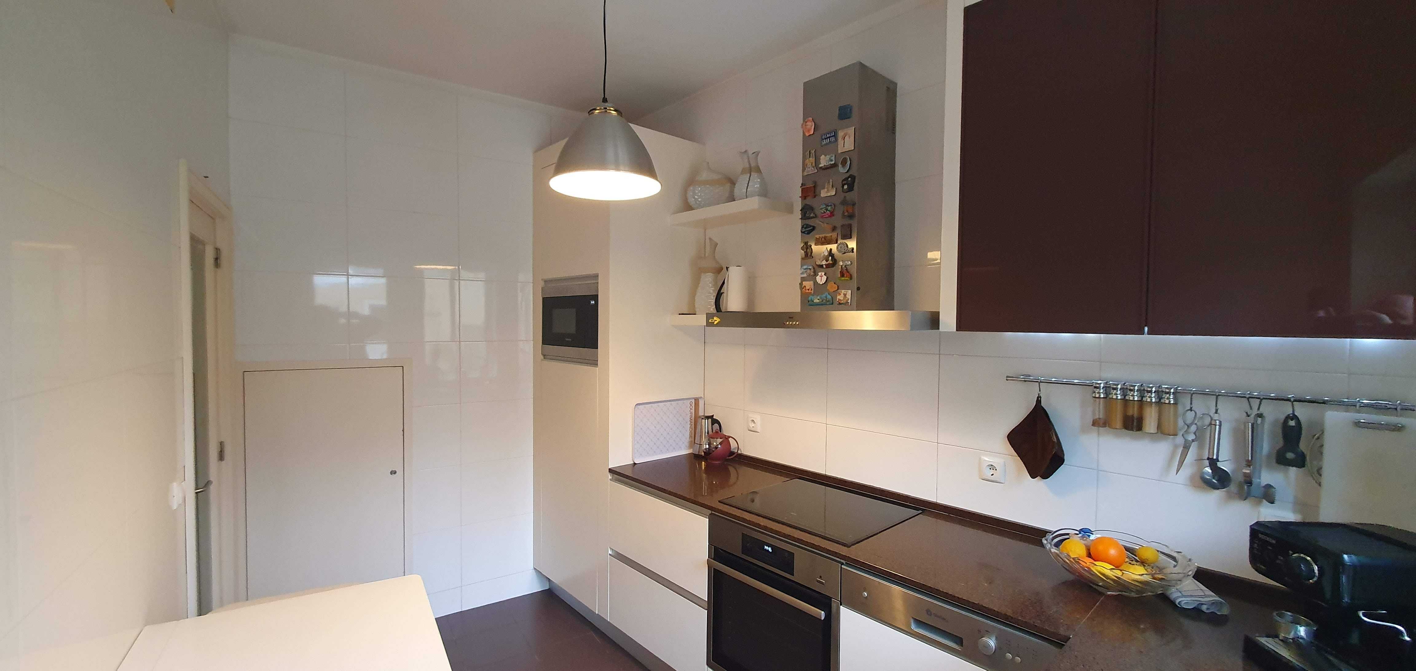 Moradia Bi-Familiar em Ramalde, Porto – T4 + T2