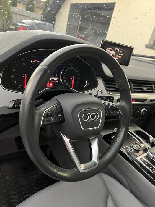 Audi q7 2019 Premium