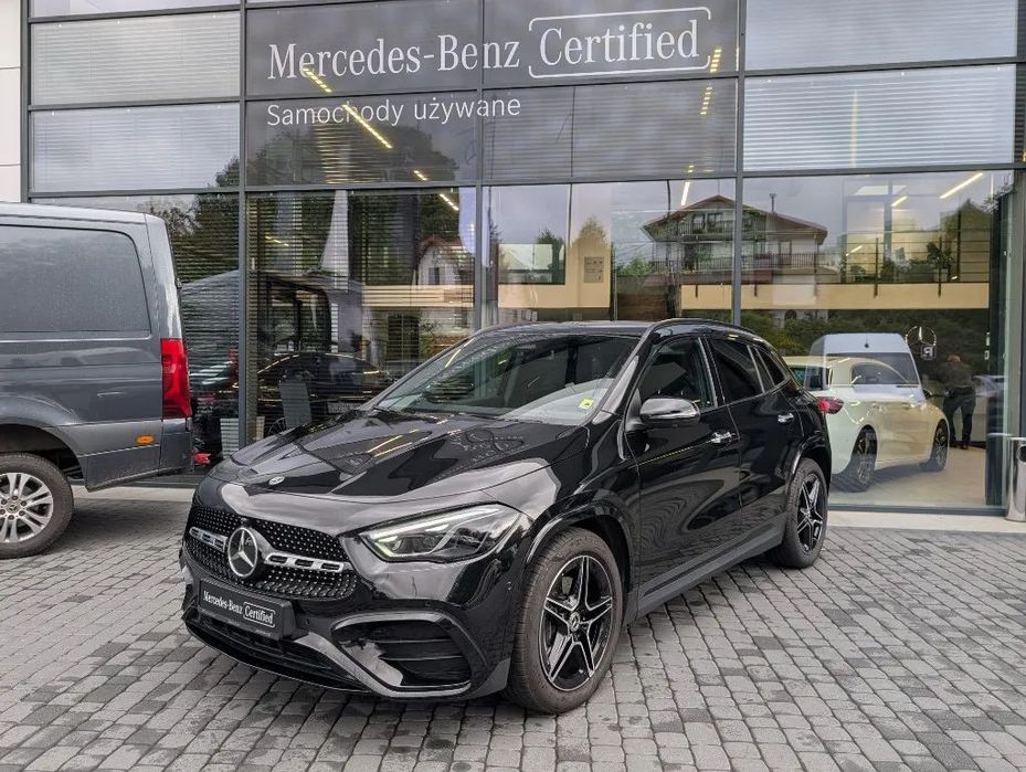 Mercedes-Benz GLA 200, pakiet AMG, 10 tysięcy przebiegu, rocznik 2025