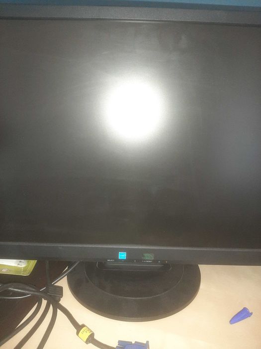 Monitor NEC 22 acusync 221WM