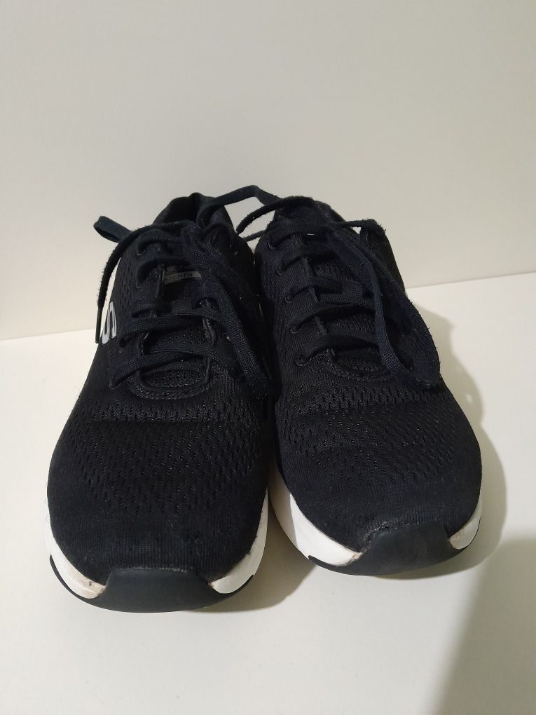 Кроссовки Sketchers р.38,5-39 (25 см)