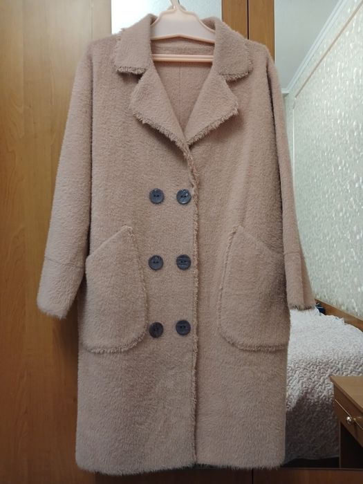 Пальто ангорове, розмір 48-50