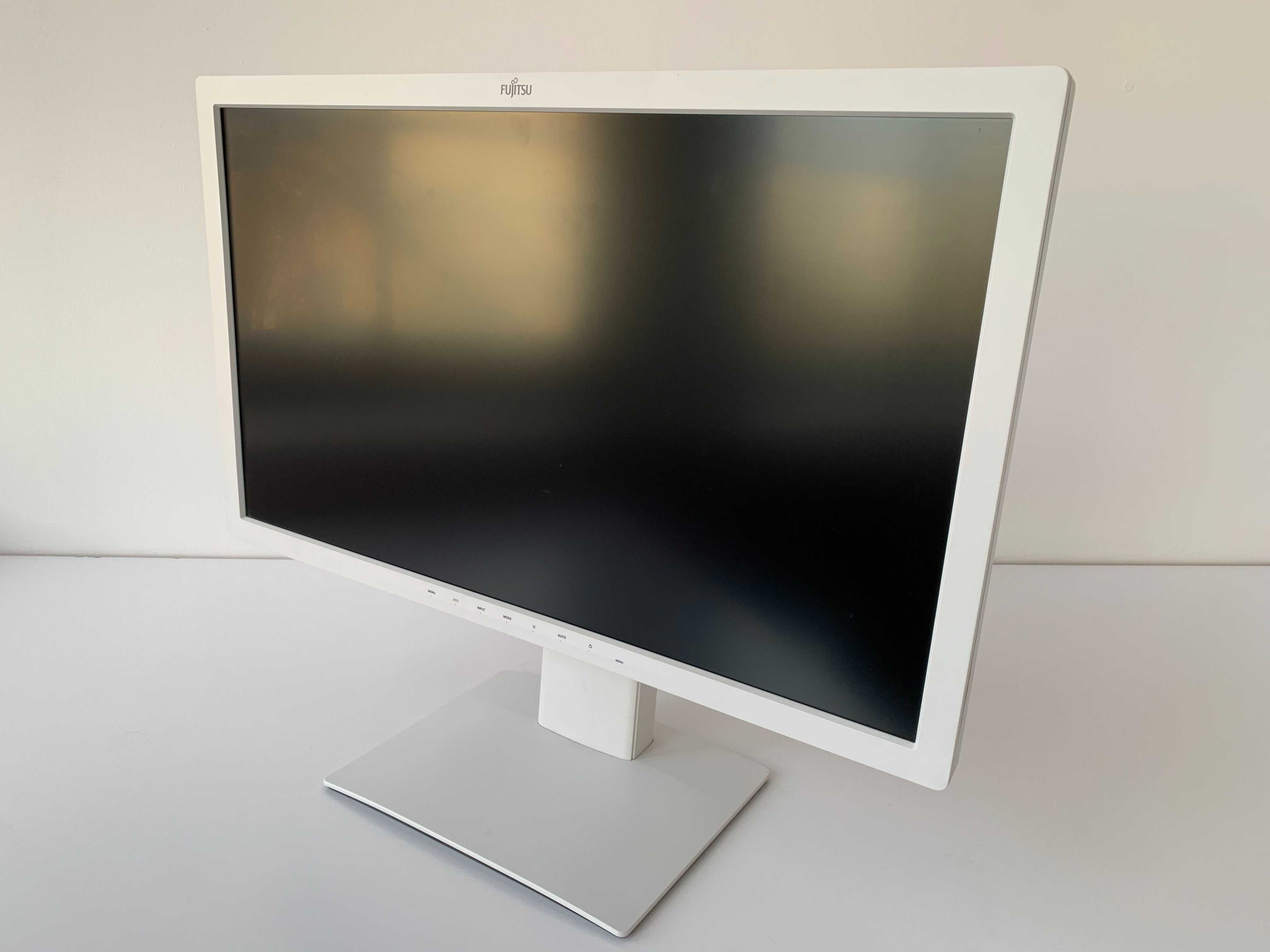 Fujitsu P27T-7 27” 2560 x 1440 IPS