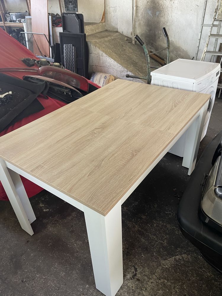 Mesa de jantar .