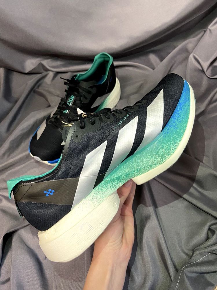 Чоловічі кросівки до бігу Adidas Adizero Adios Pro 4