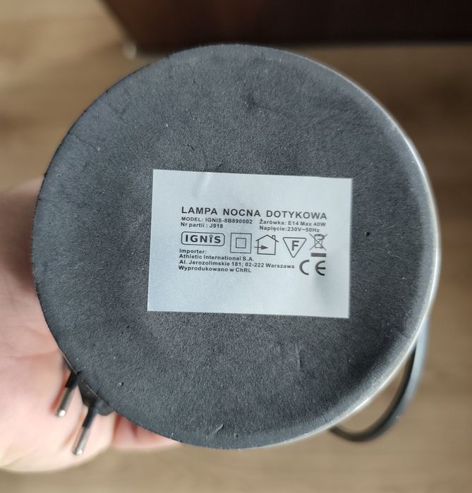 Lampka dotykowa. Max żarówka 40 W.
