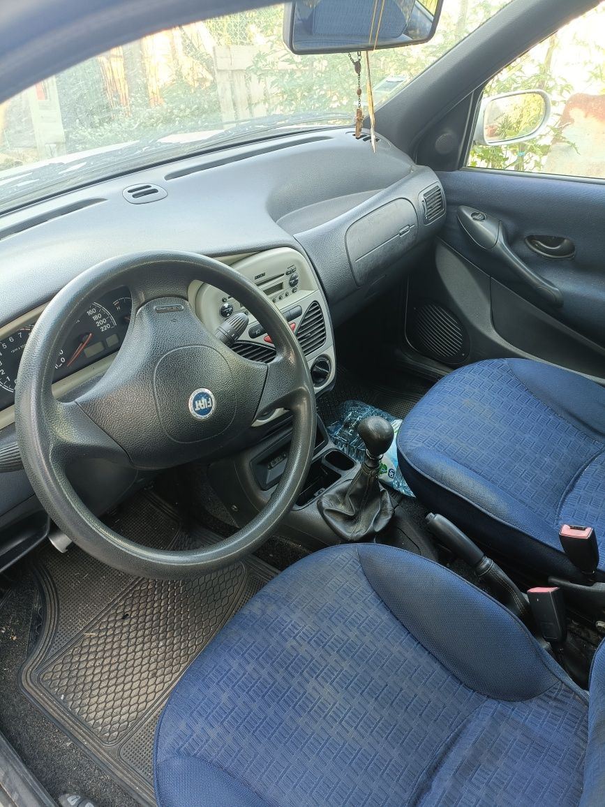 Fiat palio weekend modelo brasileiro