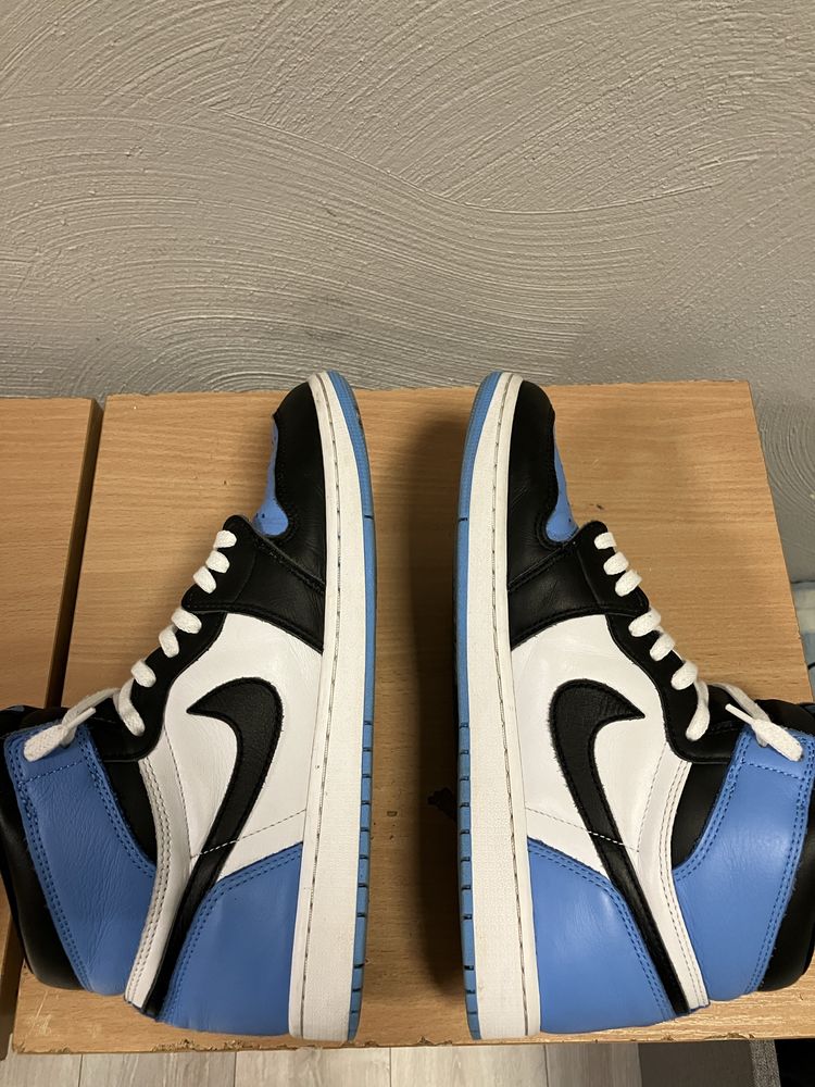 Air Jordan 1 High UNC Toe