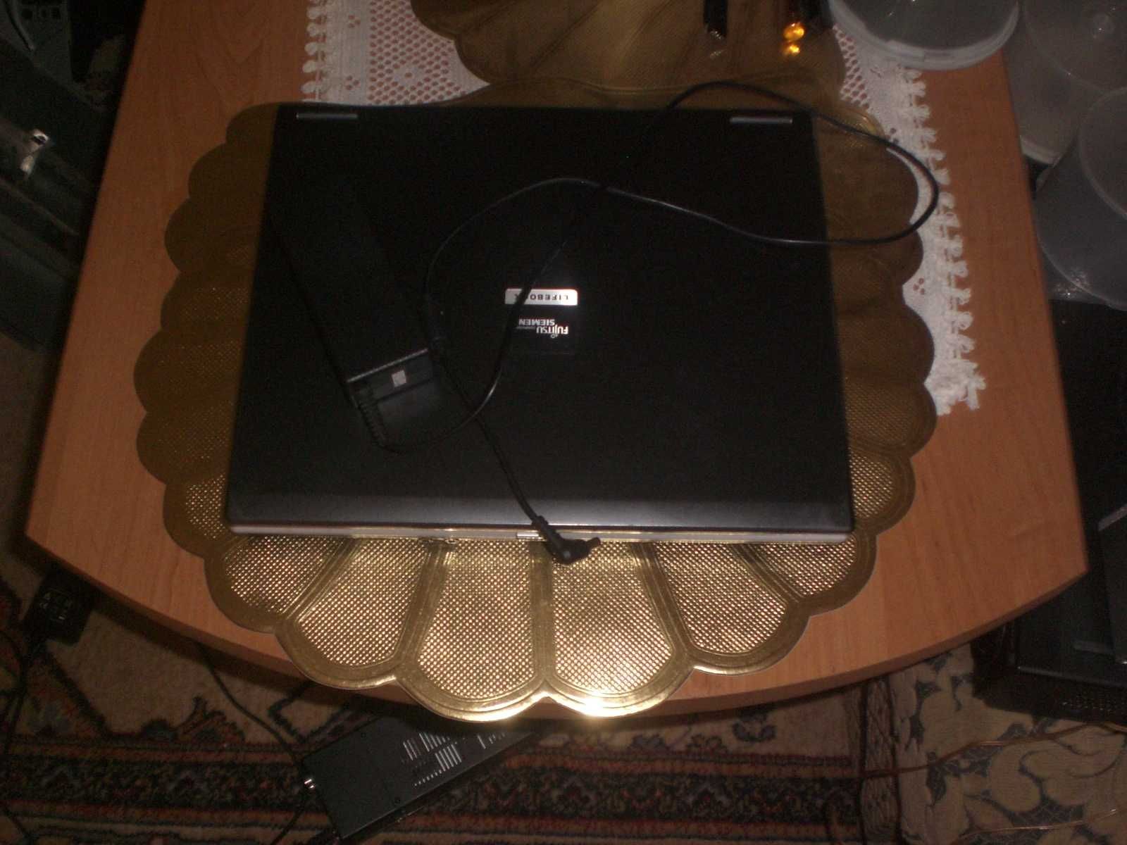 Fujitsu Siemens Lifebook 15 cali