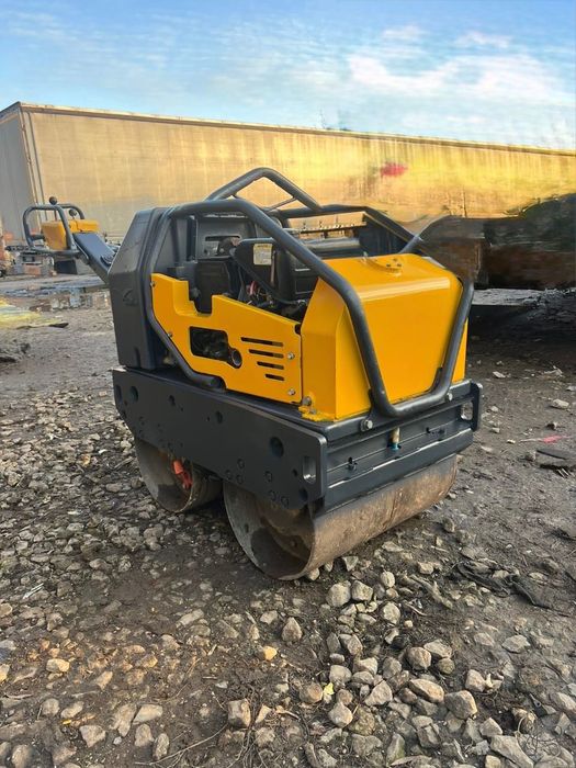 Оренда (аренда) та послуги міні катка.