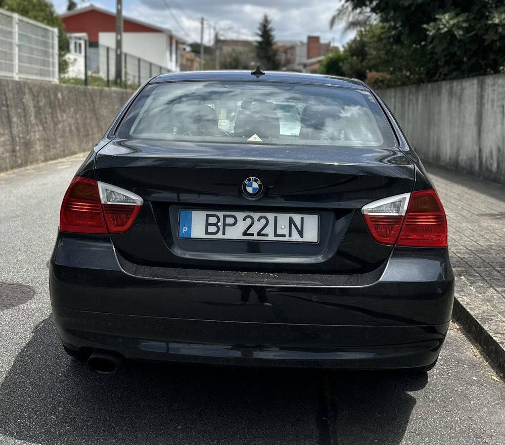 Bmw 318i 2.0 130 cv E90 Cx6 180,000 KM ( Versao Elegance jantes 19 )