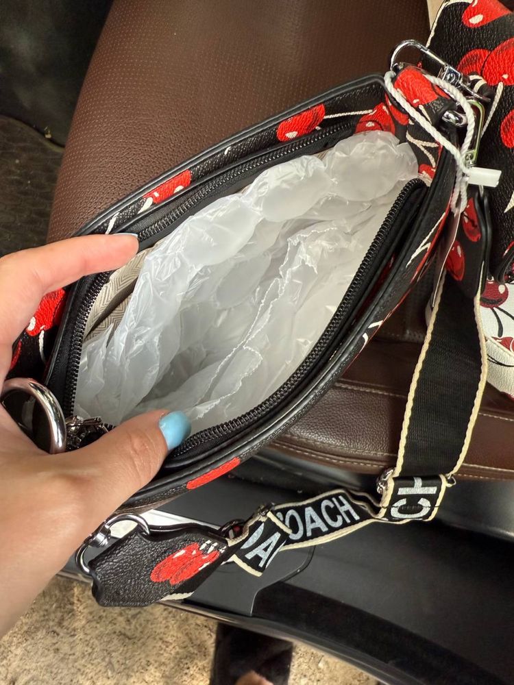 Сумка женская coach поцелуи сумка жіноча коач вишні