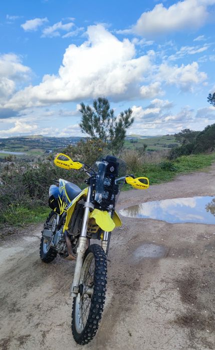 Suzuki DRZ400E  (versão enduro / rally)