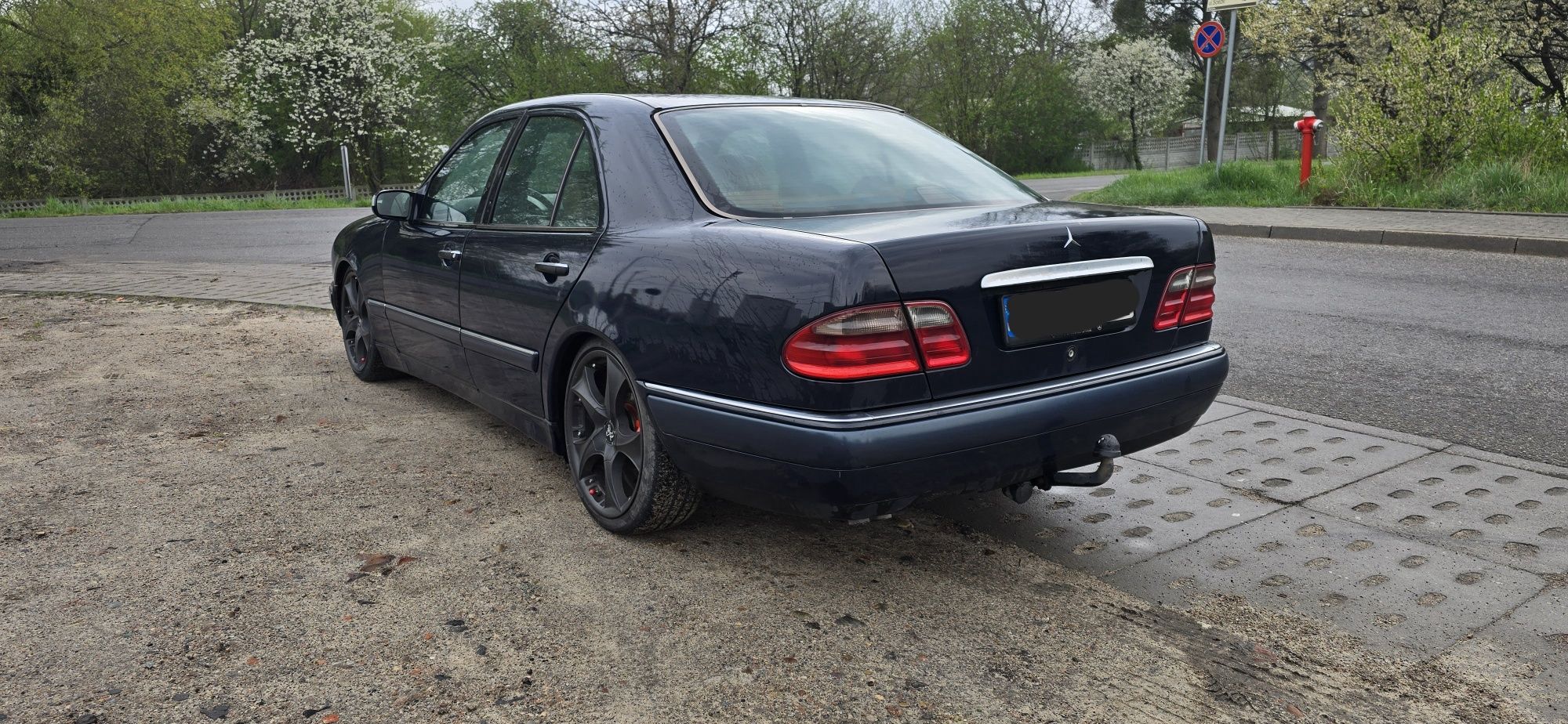 Mercedes w210 2.5TD manual 330tys jestem właścicielem od 16lat
