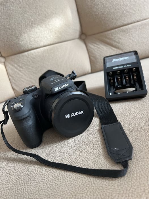 Aparat KODAK PixPro AZ405BK Czarny, 20Mpix, 40x zoom optyczny