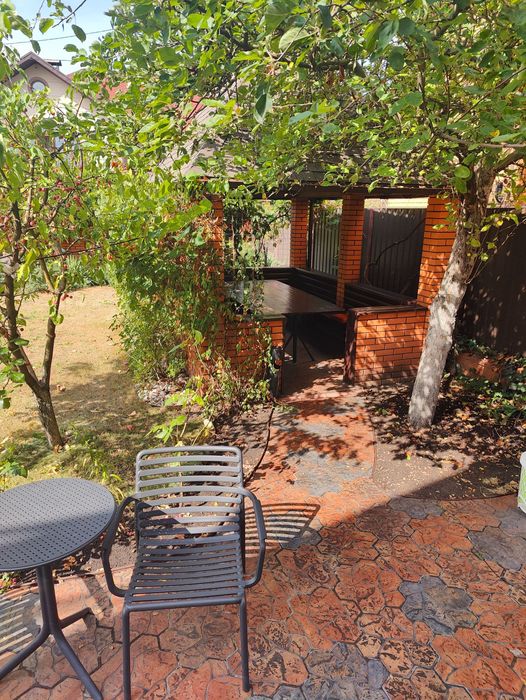 Будинок з ГАЗОМ, ГЕНЕРАТОРОМ і ПІДВАЛОМ на Осокорках