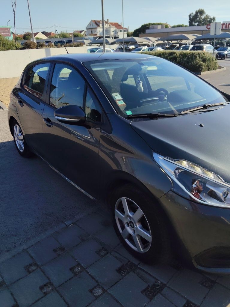 Vendo Peugeot 208 com GPL