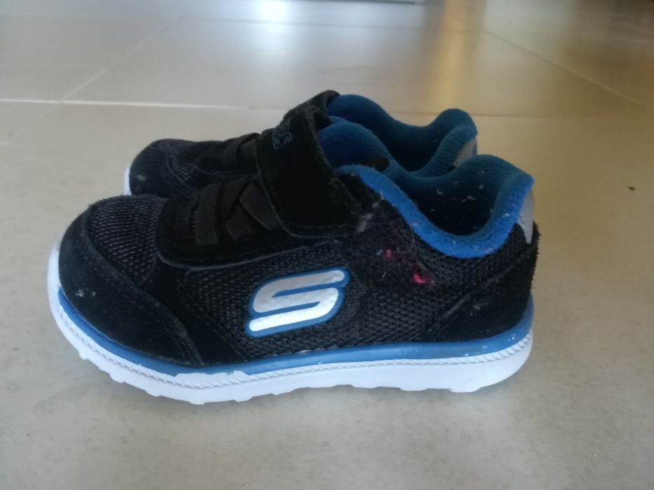 Sapatilhas bebe tamanho 21