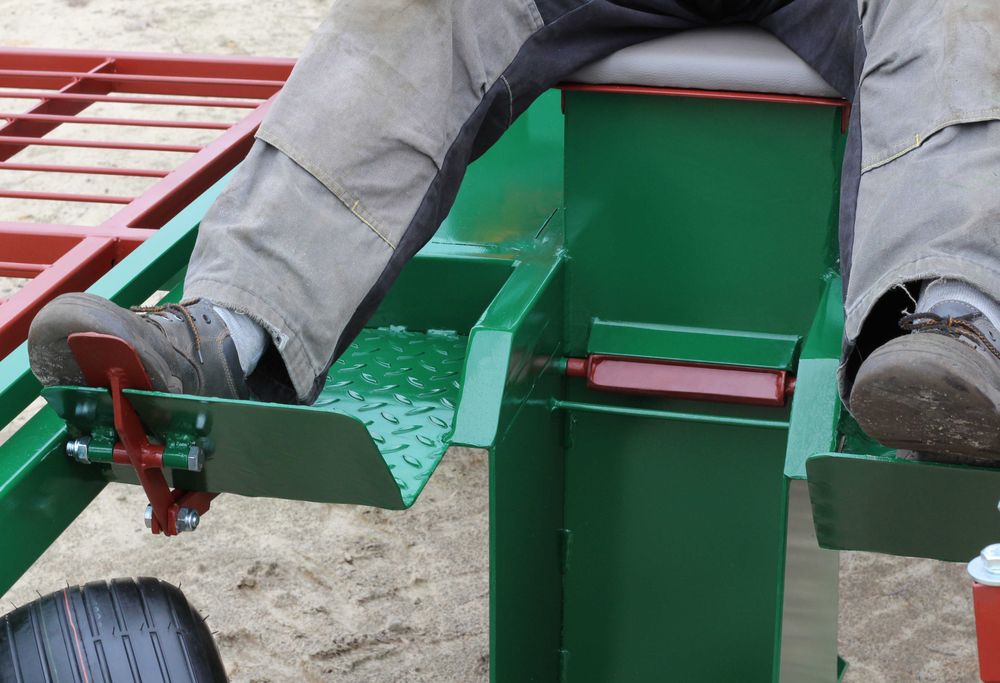 Sadzarka do drzew i krzewów SDK-DN KRÓLIK l dozownik nawozu