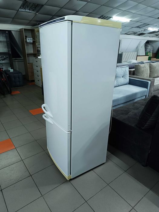 Двокамерний холодильник ATLANT МХМ 1803