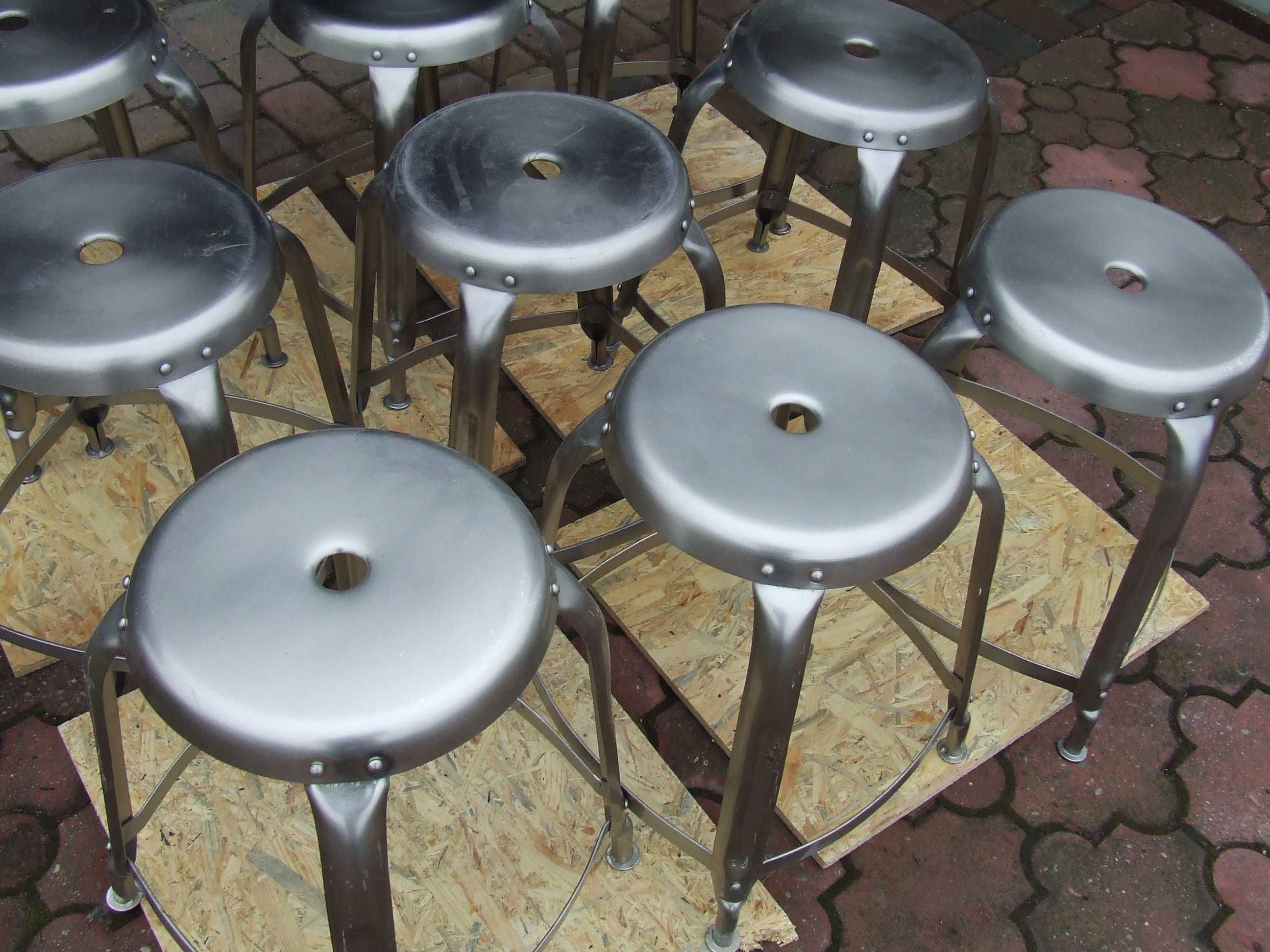 Taboret metalowy. Define House Doctor