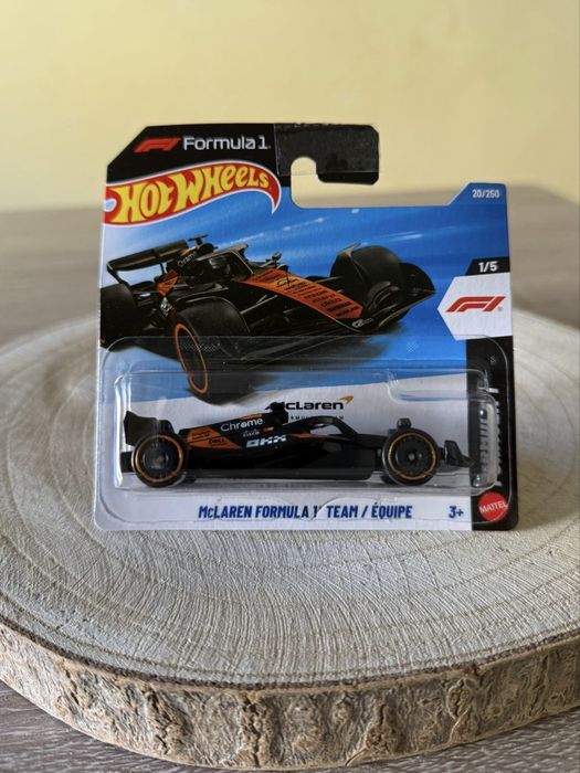 Miniatura Hot Wheels Mclaren 1 Team/ Équipe