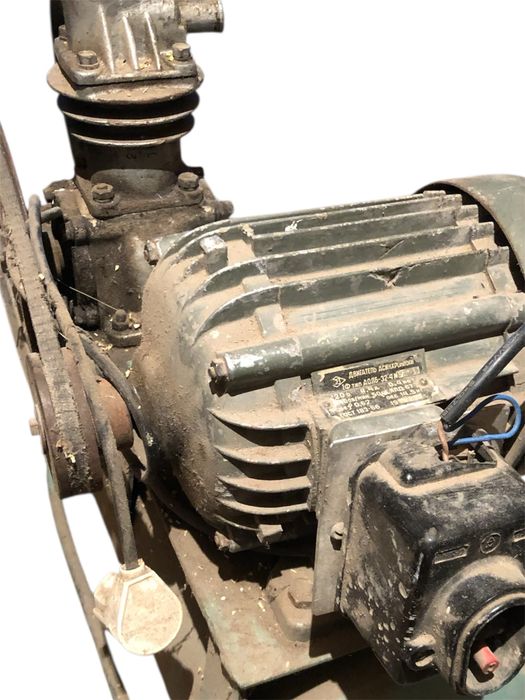 Саморобний компресор або мотор продам.