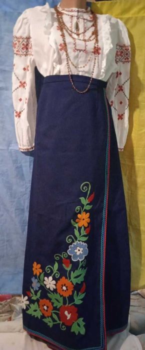 Українська юбка з вишивкою довга. Пояс=120см.ПОтал=42см