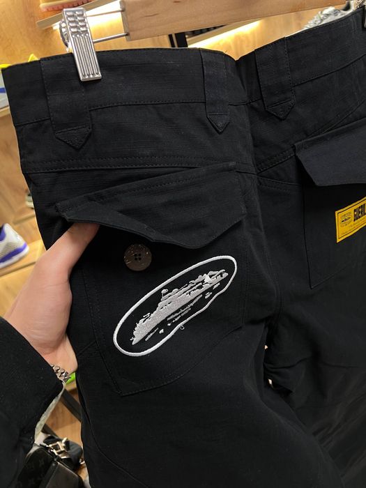 Штани Corteiz Guerillaz Cargo Pants Black
