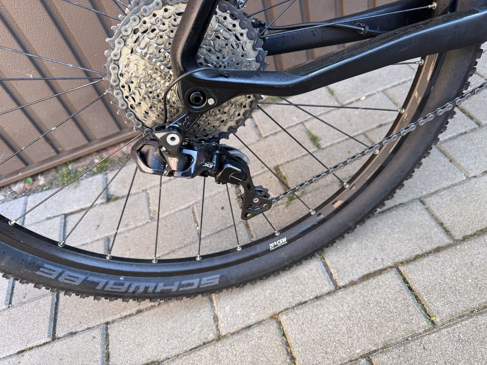 Rower Cube reaction one gtc 29 XT Di2 Carbon Karbo