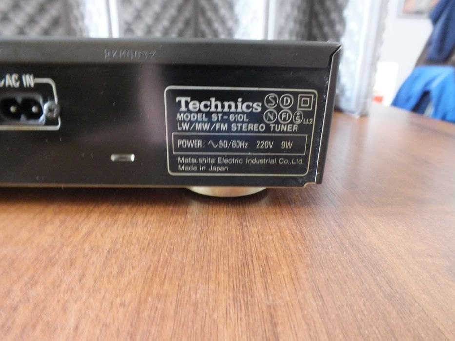 TUNER TECHNICS ST-610L- Cyfrowy. Made in Japan