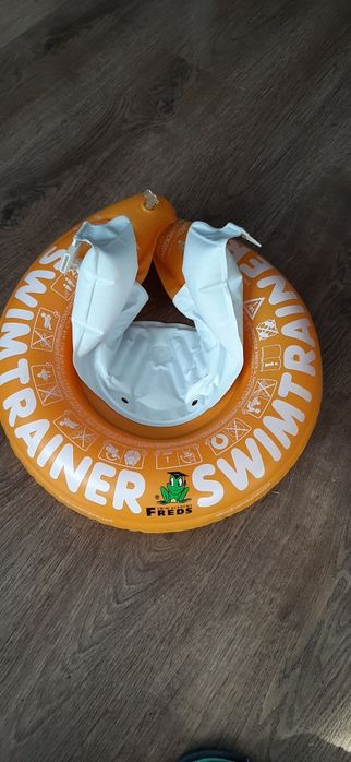 Koło do nauki pływania Swimtrainer pomarańczowe 15-30 kg