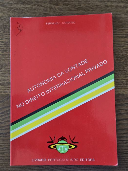 Livros jurídicos / Direito / 1 = 2,5€ / 10 = 20€