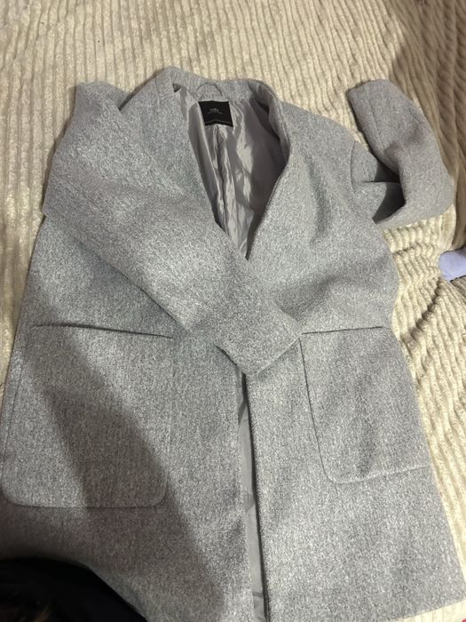 Пальто шерстяне zara